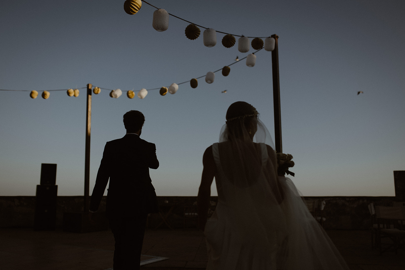 Mesa elegantemente decorada